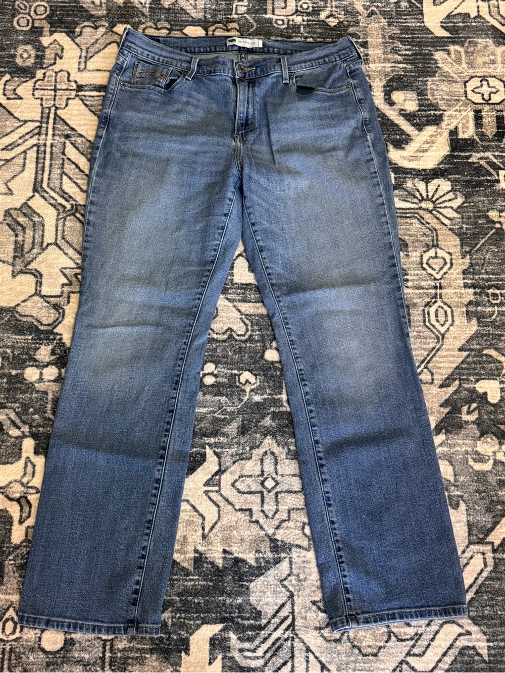 Levi’s 505 Straight Leg
32x32 (14)